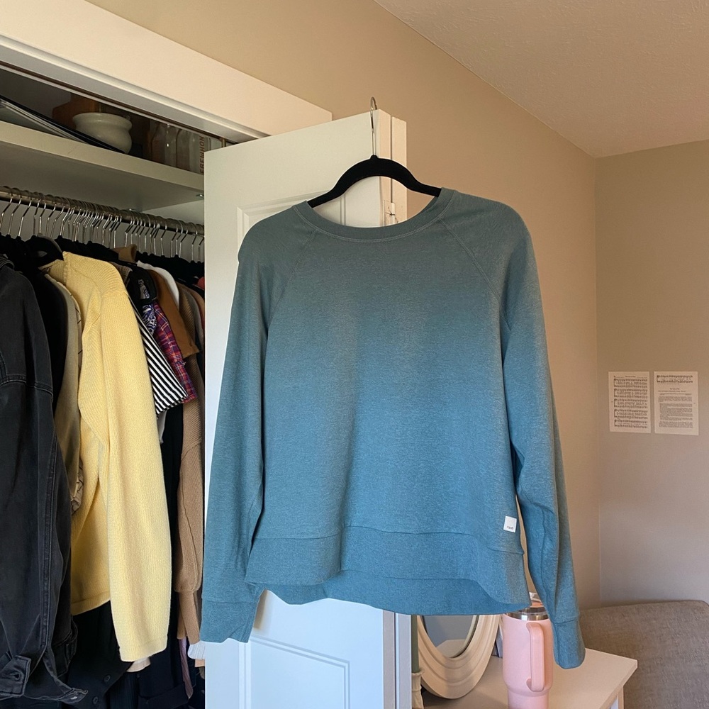 Vuori Long Sleeve Halo Crew Iron Heather Size M